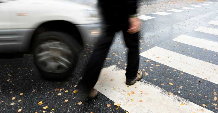 2 pedestrians die in crash while crossing a Greenacres road