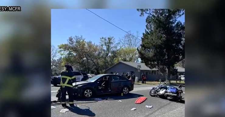 3 hospitalized after motorcycle vs. car crash in Belleview