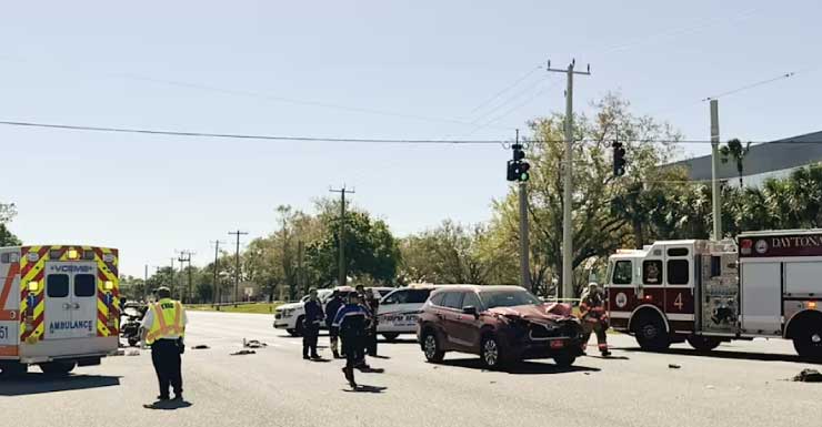 3 injured after being struck by vehicle near Embry-Riddle entrance in Daytona Beach