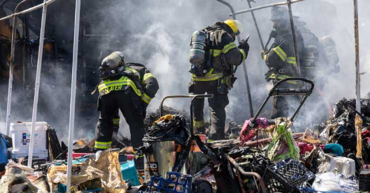 Mobile home fire in Silver Springs Shores claims lives of two dogs