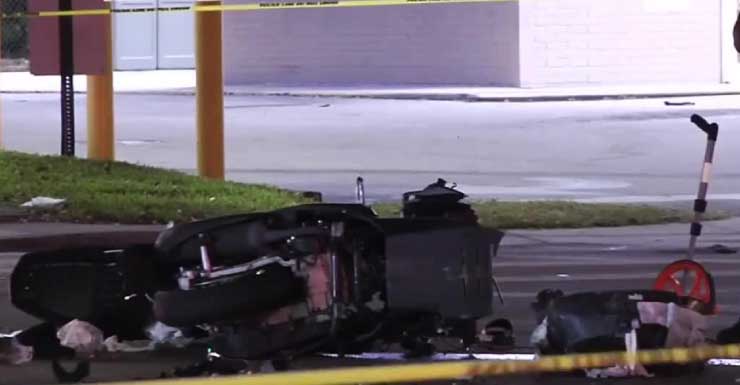 Motorcyclist hospitalized after overnight crash in Miami