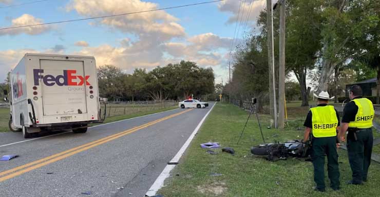 Motorcyclist killed after fatal crash with FedEx truck in Lakeland, deputies say