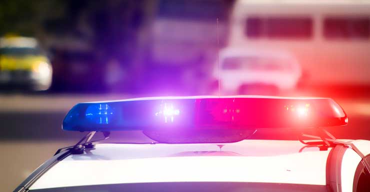 Suspect flees traffic stop, injures officer with vehicle in Largo, police say