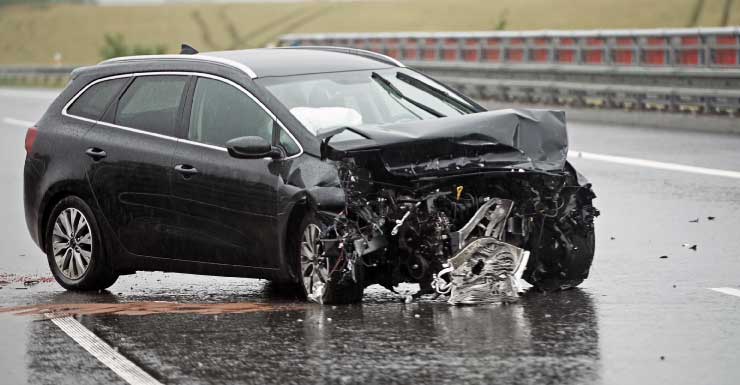 Woman dies after early morning traffic crash near Leesburg, troopers say