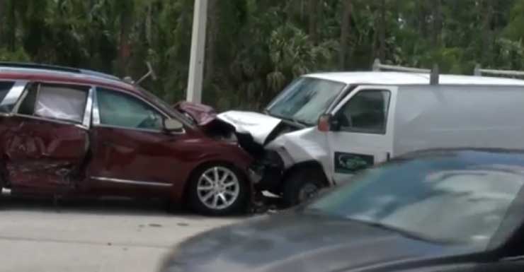 Two injured in crash on Vanderbilt Beach Road in Collier County Monday