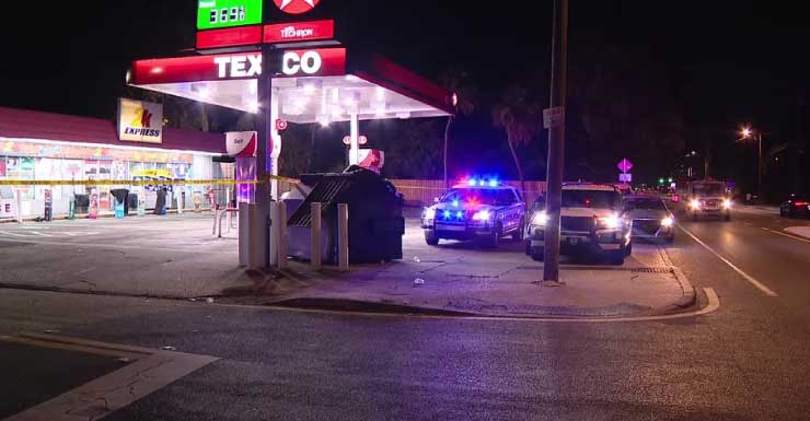 1 hurt in shooting at Tampa gas station