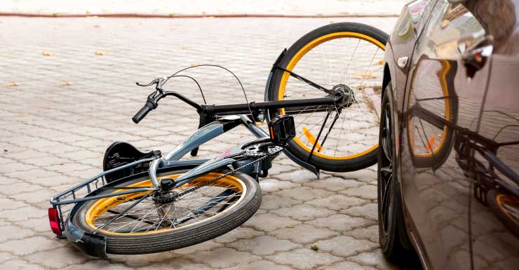 14-year-old bicyclist killed by vehicle on Palm Beach Blvd. and Van Buren St