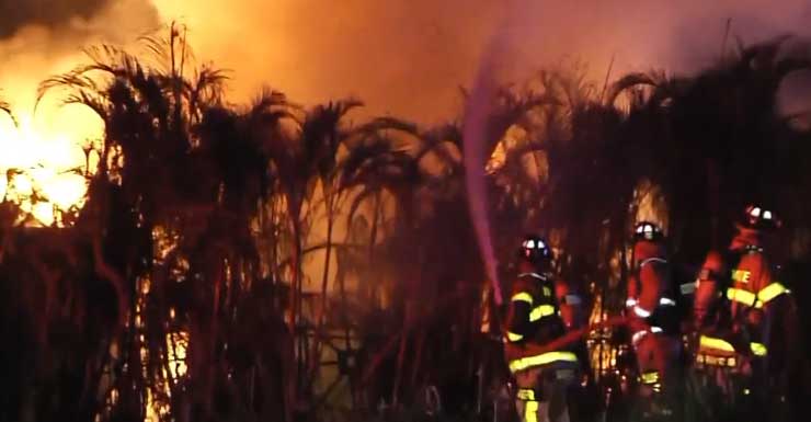 3 displaced after mobile homes catch fire in SW Miami-Dade