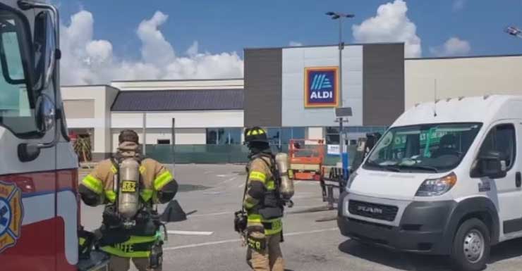 Arsonist set fires at Melbourne Aldi construction site, police say