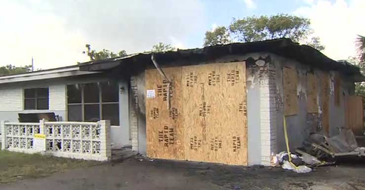 Crews extinguish house fire in Fort Lauderdale