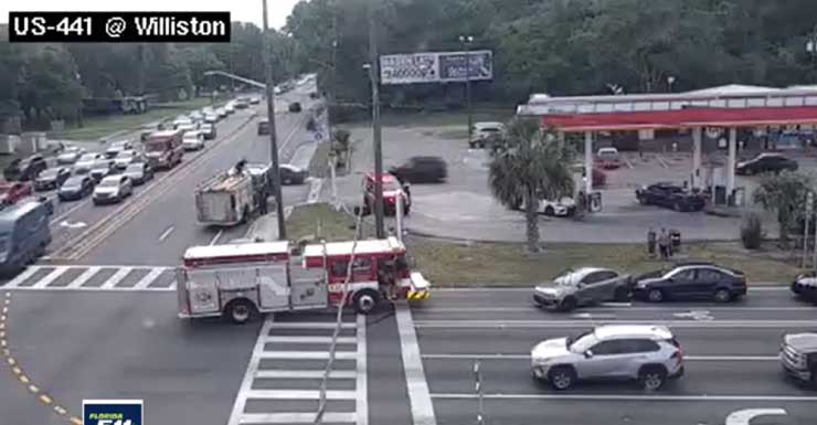 Injuries reported, US 441 southbound lanes reopened following car crash in Gainesville