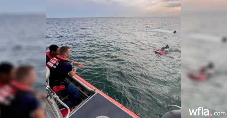 US Coast Guard rescue man after boat capsizes near Sunshine Skyway Bridge