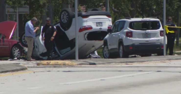 1 person dead following multi-vehicle in crash in Fort Pierce