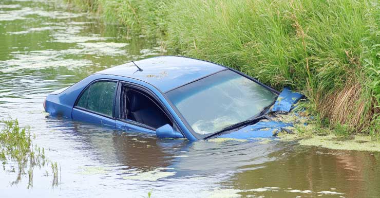2Middle school boy dies, father critically injured after car plunges into Cape Coral lake