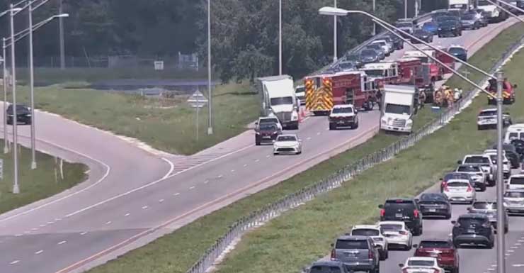 2 suffer minor injuries in crash that caused slowdowns on Beachline in Orange County