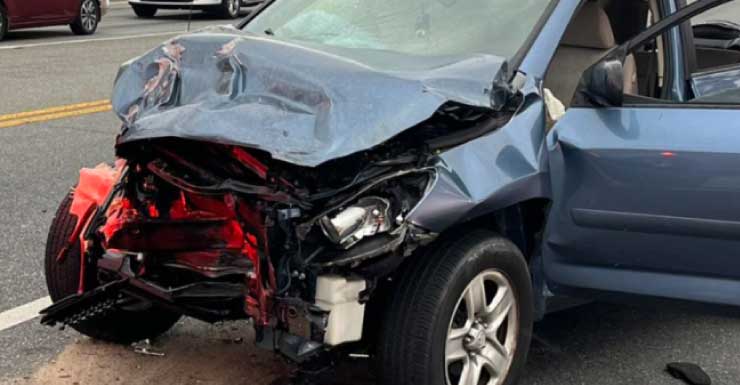 5 people hospitalized after vehicles ‘heavily damaged’ in Spring Hill crash