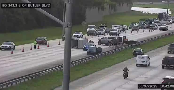 All lanes back open on I-95 South near JTB after multi-vehicle crash
