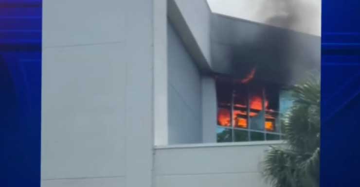 Crews extinguish 2-alarm clinic fire in Tamarac; 1 injured
