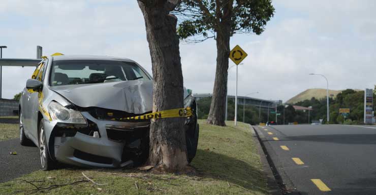 Driver crashes into sign, tree in deadly Marion County accident
