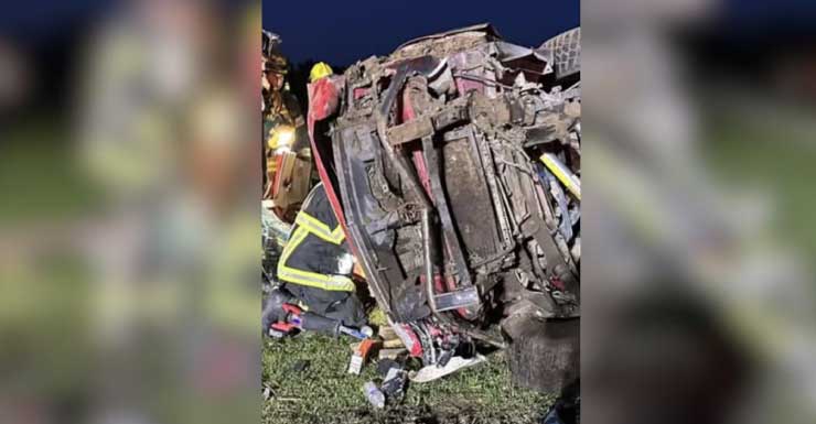 Firefighters rescue driver trapped in vehicle after crash in Reddick