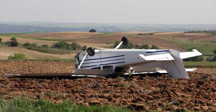 Good Samaritan rescues 2 people, dog after small plane crashes in Melbourne Beach
