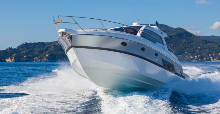 Good Samaritan rescues 5 after boat catches fire off Key Biscayne