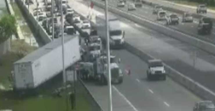 Hazardous materials crash causes major traffic jam on Turnpike in Boynton Beach