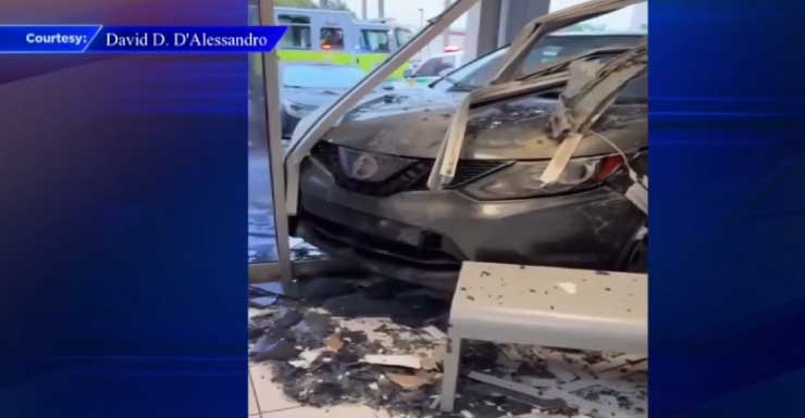 Miami driver crashes into dentist office; 1 injured