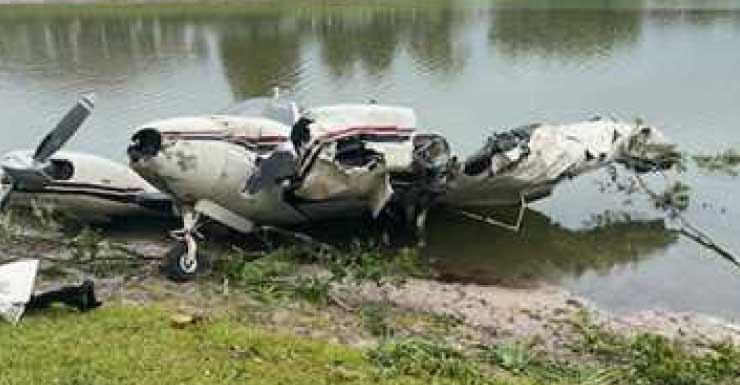 Small plane with 2 on board crashes in Mount Dora, police say