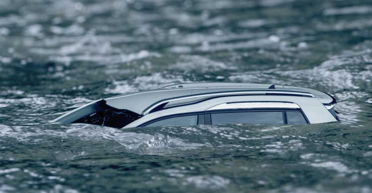 Teen dead after truck found in canal in Sarasota County