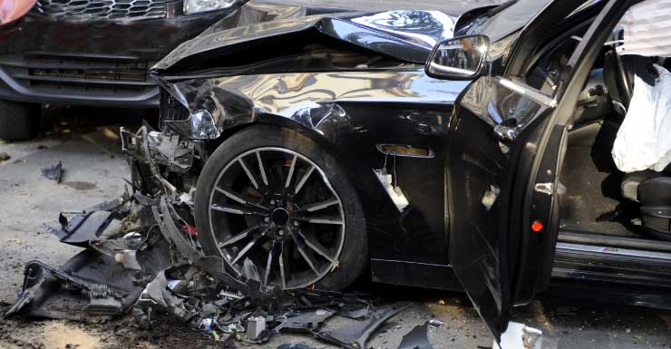 Vehicle crash shuts down lanes on 331 S Highway