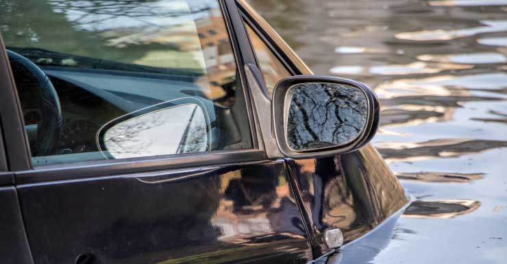Woman dies after vehicle plunges into canal in multi-vehicle crash on Burnt Store Rd in Cape Coral