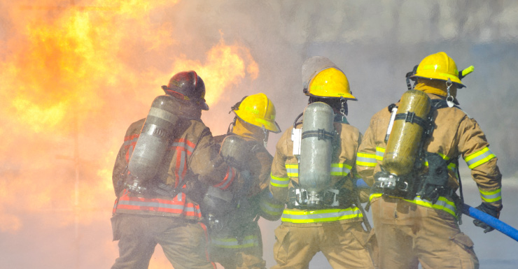 2 displaced, dog rescued after apartment fire in Fort Lauderdale