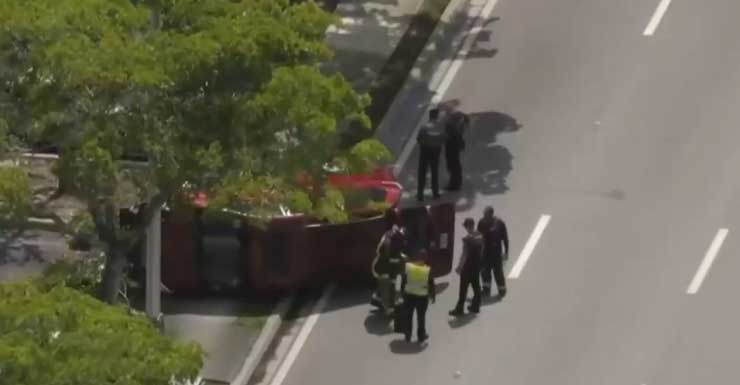 Driver injured during rollover crash in Hollywood: Police