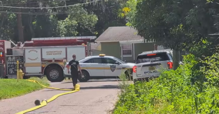 Firefighter burned while battling house fire in Mixon Town area: JFRD