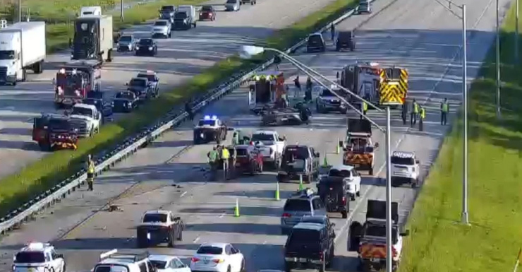 Major crash with injuries blocks all lanes on I-95 North in Fort Pierce