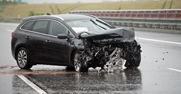 Suspect runs off after chase ends in crash in Orange County, FHP says