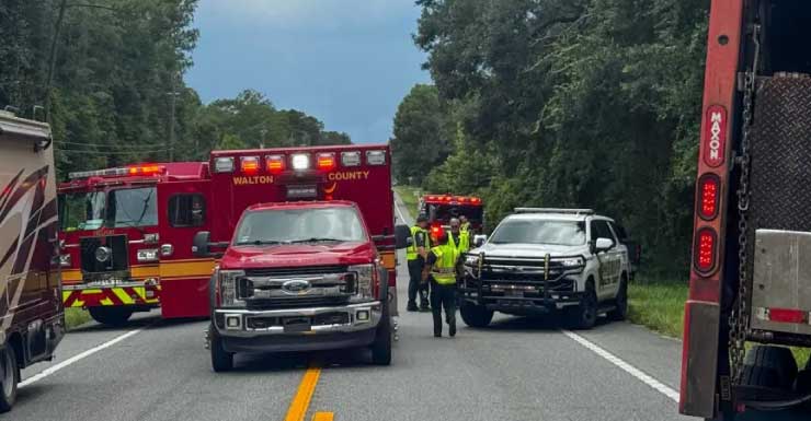 Traffic crash blocks Highway 20 and Freeport in Walton County