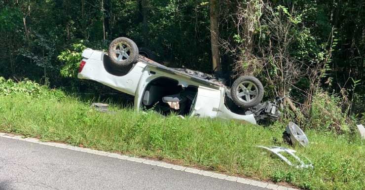 Vehicle rollover in DeFuniak Springs causes power outage, investigation underway