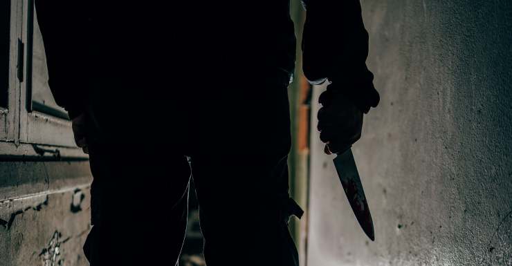 Victim fights off attacker, disarms him after being stabbed in Hollywood