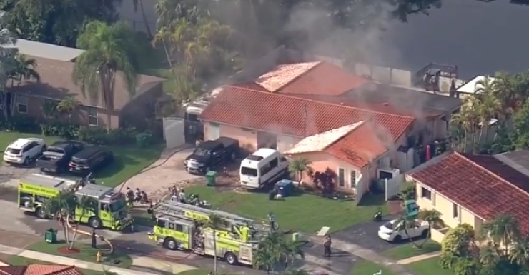 2 dead after SW Miami-Dade home erupts in flames