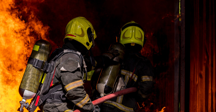 2 pets dead following SW Miami-Dade garage fire that spread to adjacent home