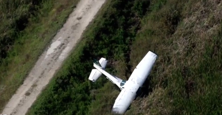 2 rescued after plane makes emergency landing on Everglades levee