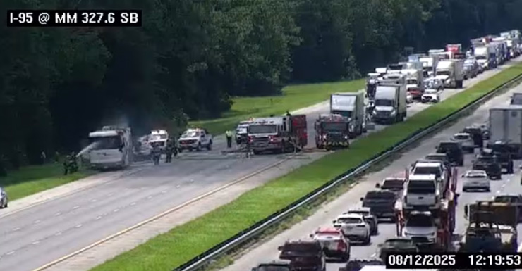 All lanes back open after RV fire on I-95 North in St. Johns County