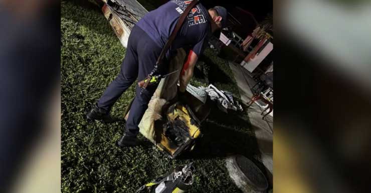 Firefighters put out apartment fire in Gainesville