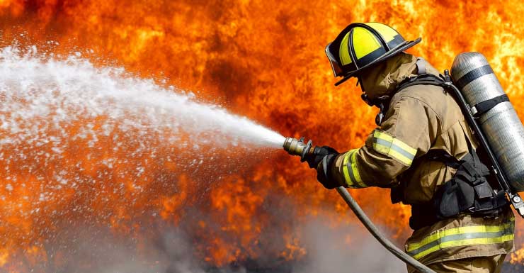 Garage fire erupts at Sunrise home; All residents and pets safe