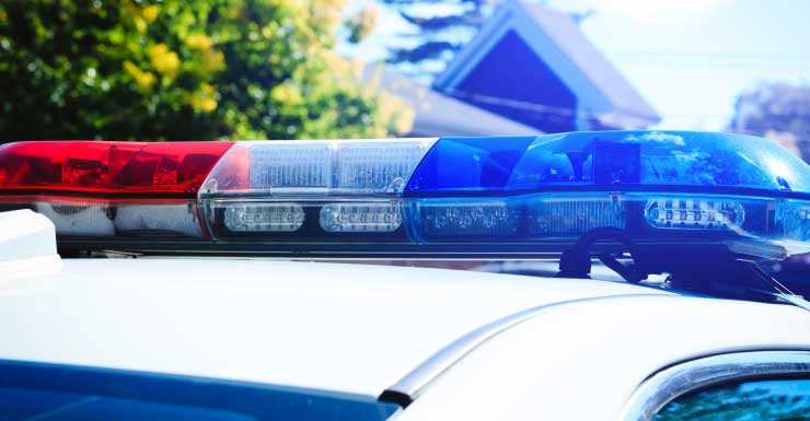 Man slashed by box cutter in nighttime attack outside Tampa laundromat: police