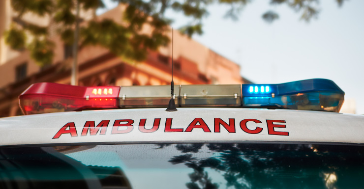 Miami Police officer hospitalized after suffering leg injury during traffic stop