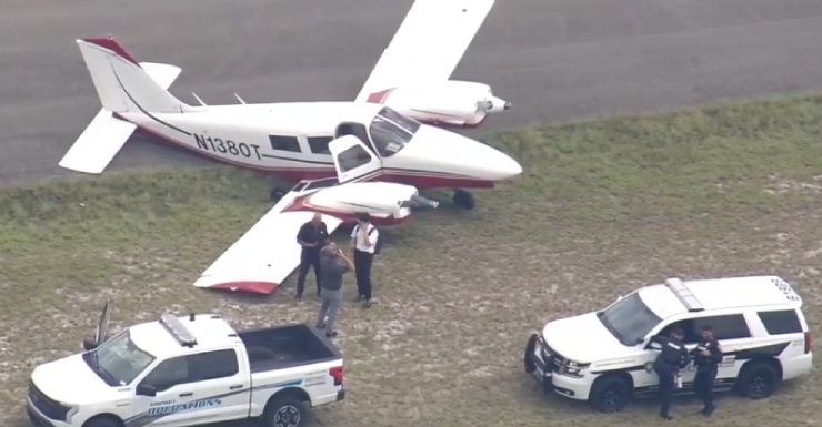 No injuries reported after small plane skids off North Perry Airport runway due to faulty landing gear