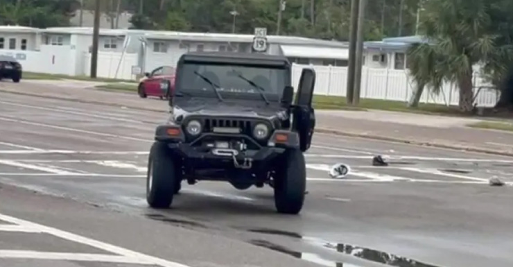 Pedestrian hospitalized after being struck by Jeep in Largo, police say